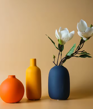 Scandinavische Keramische Vaas – Minimalistische Bloemenvaas met Knelpunt Design voor Tafel en Plank