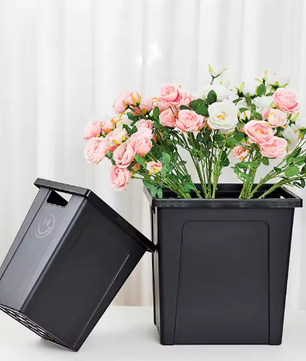 Rustieke Boerderij Bloemenemmer – Kleine Zwarte Plastic Vaas voor Boeket Decoratie