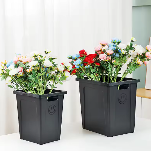 Rustieke Boerderij Bloemenemmer – Kleine Zwarte Plastic Vaas voor Boeket Decoratie