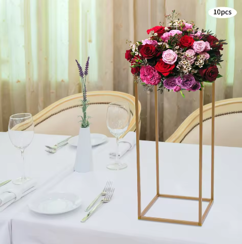 Set van 10 Gouden Geometrische Bloemenstandaards – Metalen Centerpieces voor Bruiloft, Feest en Tafeldecoratie