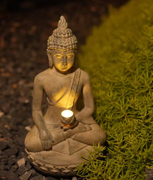 Zen Boeddhabeeld op Zonne-Energie – Decoratief Tuinornament met LED Verlichting