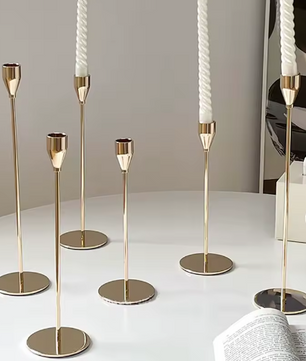 Hoge Kandelaar met Voet – Metalen Kaarsenhouder voor Tafel Decoratie