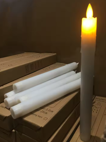 LED Conische Kaars met Bewegende Vlam – Vlamloze Tafelkaars met Afstandsbediening 25 cm