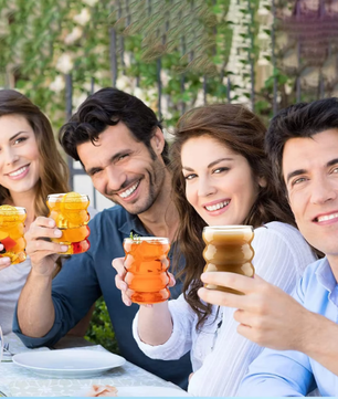 Set van 4 Geribbelde Glazen Drinkglazen met Rietjes – Vintage Koffiemokken van Borosilicaatglas
