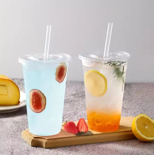 Set van 50 Wegwerp Plastic Bekers met Deksels – 12/16 oz Bekers voor IJskoffie, Smoothies en Koude Drankjes