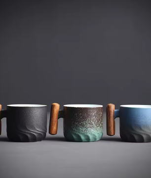 Set van 6 Retro Keramische Espressokopjes met Houten Handvat – 70 ml