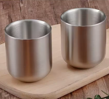 Set van 2 Dubbelwandige RVS Mokken 280 ml – Geïsoleerde Metalen Drinkbekers voor Thuis, Restaurant en Camping