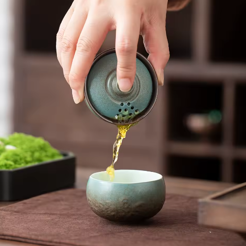 Mini Camping Theeservies – Keramische Theekop met Draagbaar Reisetui