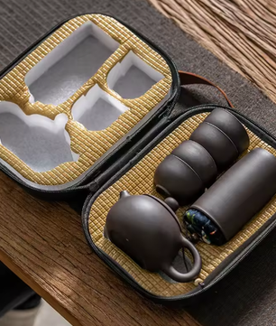 Draagbaar Reistheeservies – Paarse Klei Theepot met 4 Theekopjes