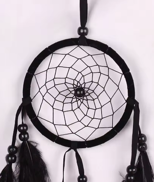 Handgemaakte Dromenvanger met Veren en Kralen – Decoratieve Wandhanger voor Slaapkamer en Interieur