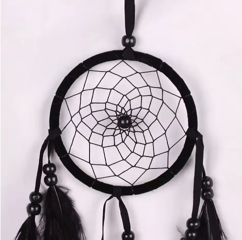 Handgemaakte Dromenvanger met Veren en Kralen – Decoratieve Wandhanger voor Slaapkamer en Interieur