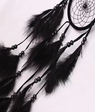 Handgemaakte Dromenvanger met Veren en Kralen – Decoratieve Wandhanger voor Slaapkamer en Interieur