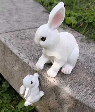 Paashaas Familiebeeld – Decoratief Lente Ornament voor Tuin en Tafel