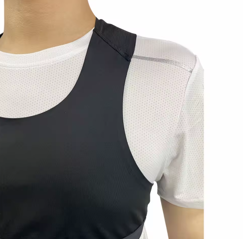 Voetbal Trainingsvest met Tracker Vak – Ademend Sportvest voor Prestatie en Training