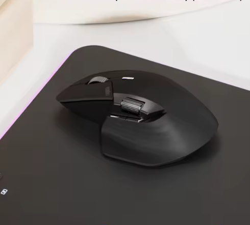 Ergonomische Multi-Device Draadloze Muis – Oplaadbaar, Bluetooth en 4000 DPI Precisie