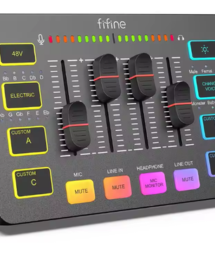 USB Gaming Audio Mixer met XLR en 48V Fantoomvoeding RGB