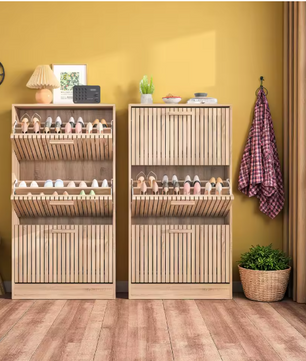 Rotan Schoenenkast met 3 Klepdeuren – Smal, Ademend en amp; Stijlvol Opbergen