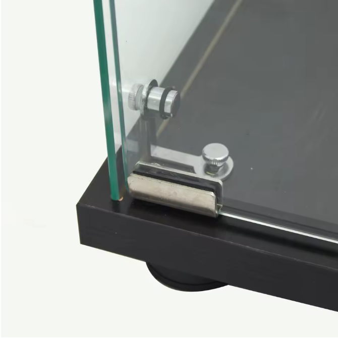 Moderne Glazen Vitrinekast – 4-Laags Kast met Deur