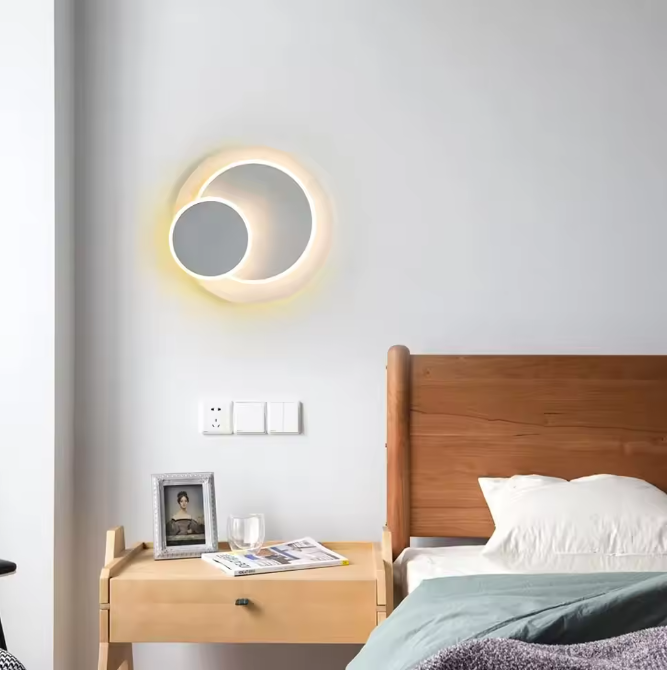 Moderne LED Wandlamp – 15W Creatieve Ronde Eclipse, 350° Draaibaar
