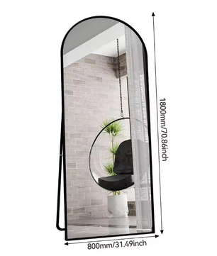 Gebogen Volledige Lengte Spiegel – Goudkleurig Aluminium Frame en Staand/Wandmodel