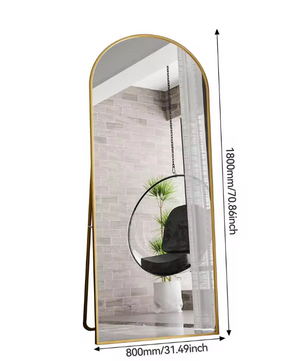 Gebogen Volledige Lengte Spiegel – Goudkleurig Aluminium Frame en Staand/Wandmodel