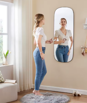 Gebogen Full-Length Wandspiegel 120×47 cm – Frameloos en Modern