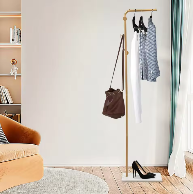 L-Vormige Vrijstaande Kapstok – Stevige Basis en Grote Capaciteit