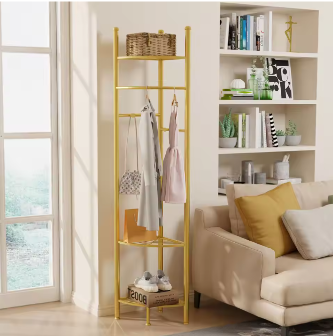 Gouden Hoekkapstok – Vrijstaand Kledingrek met Planken en Haken