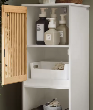 Hoge Smalle Badkamerkast met Open Vak en Bamboe Deuren