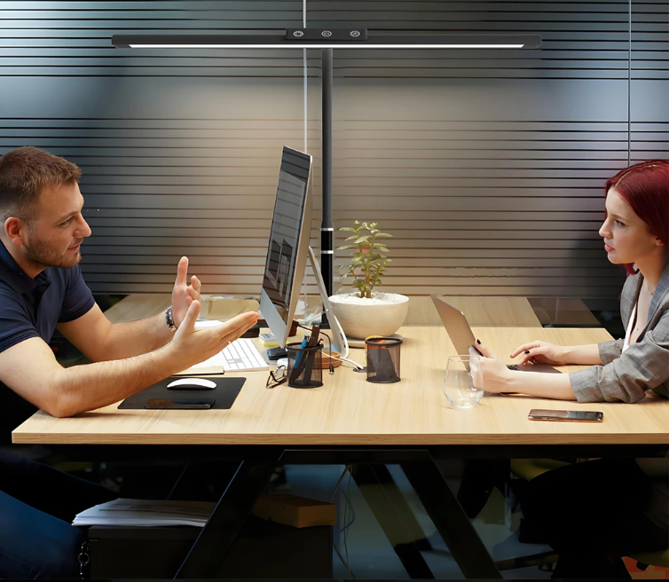 LED Monitor Bureaulamp met Klem – Dimbare Zwanenhals Leeslamp