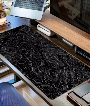 Zwart-witte Topografische Kaart Muismat XXL – Grote Gaming en Bureau Onderlegger met Antislip Rubberen Basis