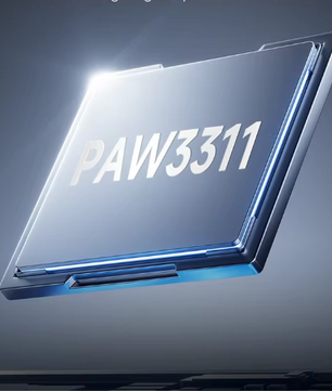 Ultralichte Tri-Mode Draadloze Gaming Muis – Koolstofvezel Design en 24.000 DPI Precisie