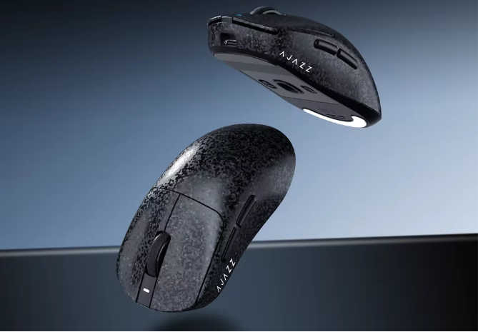 Ultralichte Tri-Mode Draadloze Gaming Muis – Koolstofvezel Design en 24.000 DPI Precisie