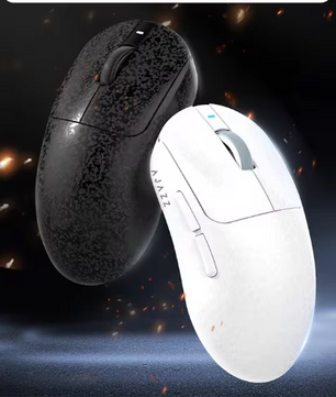 Ultralichte Tri-Mode Draadloze Gaming Muis – Koolstofvezel Design en 24.000 DPI Precisie