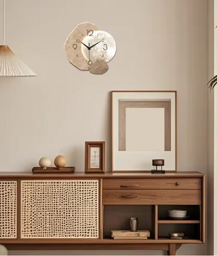 Moderne Houten Wandklok met Maan Design – Stille Quartz Klok voor Woonkamer en Slaapkamer
