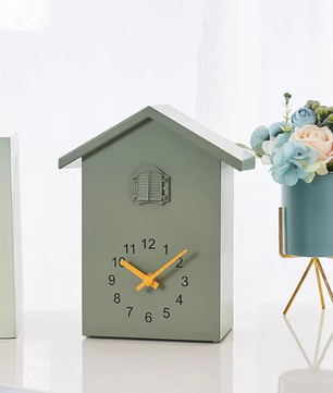 Moderne Koekoek Wandklok 20 × 25 cm – Quartz Klok met Vogel en Uursignaal