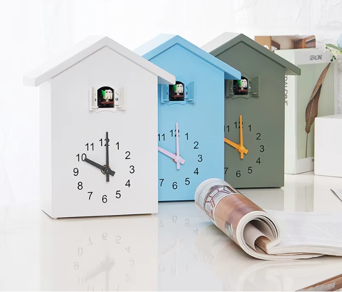 Moderne Koekoek Wandklok 20 × 25 cm – Quartz Klok met Vogel en Uursignaal