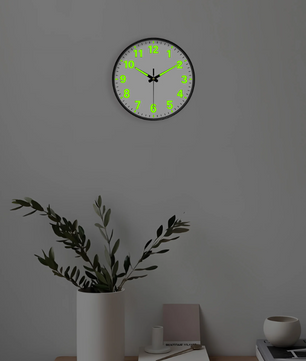 Minimalistische Lichtgevende Wandklok – Stille Quartz Muurklok met Glow-in-the-Dark Wijzers