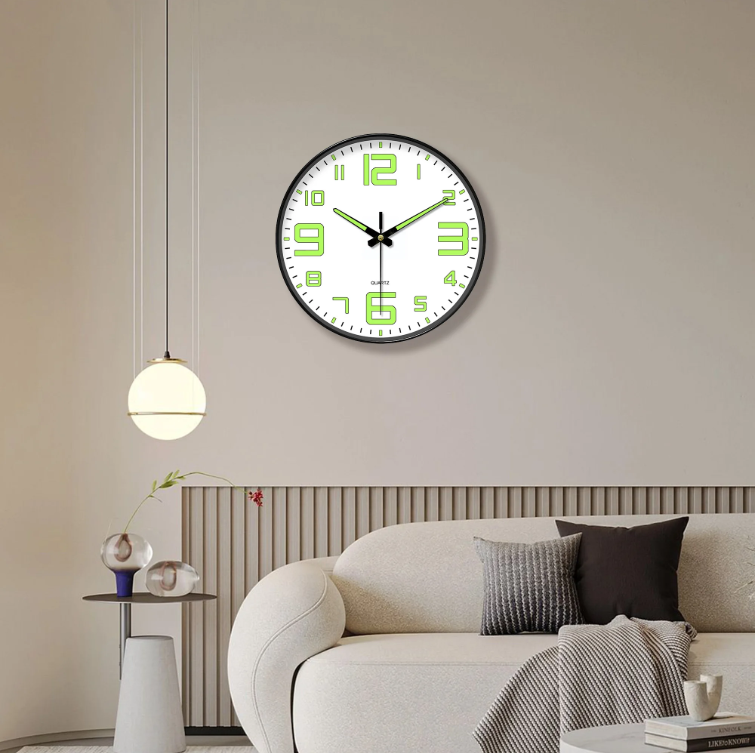 Minimalistische Lichtgevende Wandklok – Stille Quartz Muurklok met Glow-in-the-Dark Wijzers