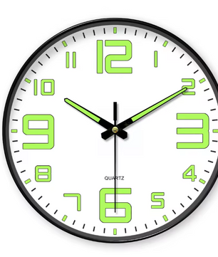 Minimalistische Lichtgevende Wandklok – Stille Quartz Muurklok met Glow-in-the-Dark Wijzers