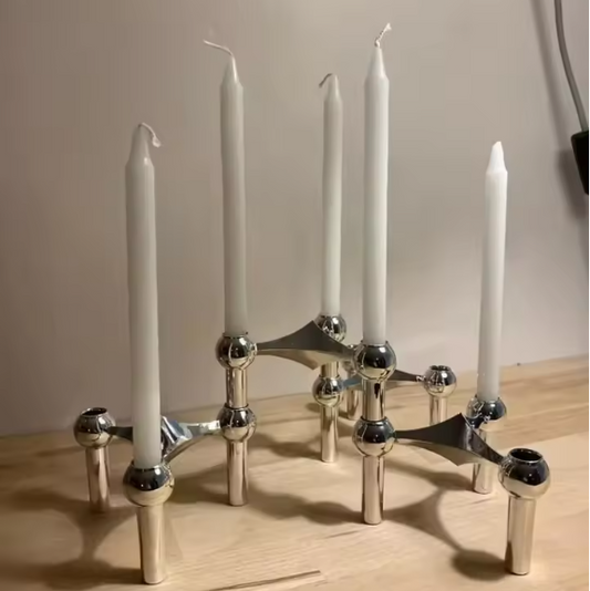 Noordse Metalen Moleculaire Kandelaar – Modern Design Kaarsenhouder voor Woondecoratie