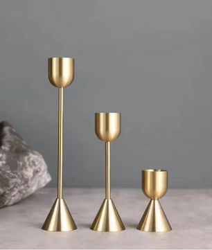 Luxe Gouden Metalen Kandelaar – Elegante Tafelkandelaar voor Bruiloft en Woondecoratie