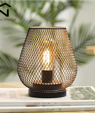 Nordic Metalen Kooi LED Lantaarn – Decoratieve Tafellamp voor Woondecoratie