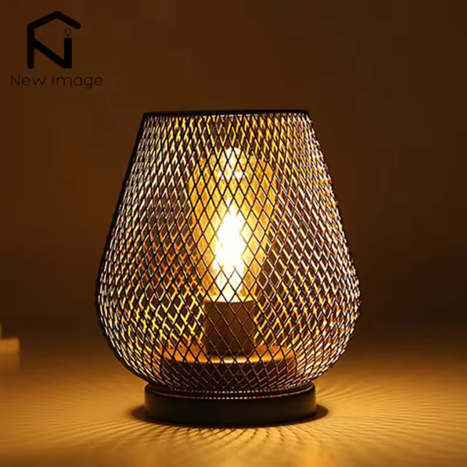 Nordic Metalen Kooi LED Lantaarn – Decoratieve Tafellamp voor Woondecoratie