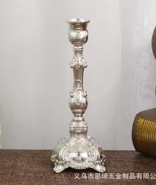 Europese Retro Zinklegering Kandelaar – Klassieke Kaarsenhouder Decoratie