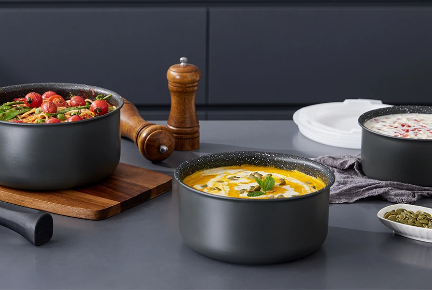 Steelpannenset met Antiaanbaklaag – 3 Pannen met Afneembare Handgreep en Deksels