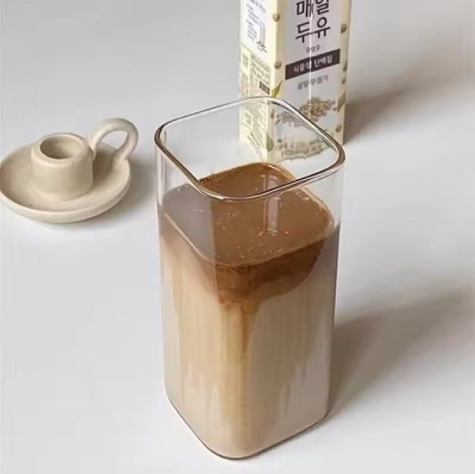 Vierkante Glazen Koffiemok met Deksel en Rietje – Transparante Drinkbeker voor Ijskoffie en Dranken