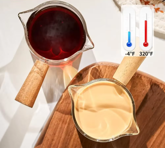 Glazen Espresso Maatbeker met Houten Handvat – Barista Meetbeker voor Koffie en Melk