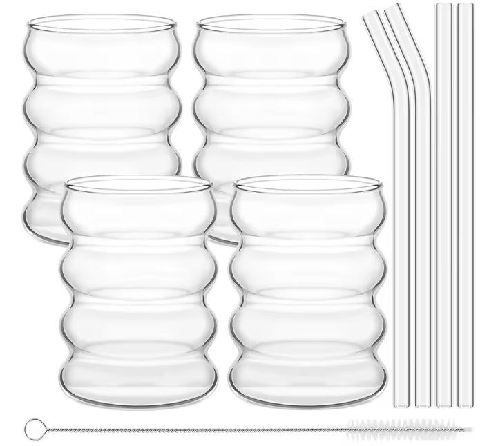 Set van 4 Vintage Geribbelde Glazen Bekers met Rietjes – Esthetische Drinkglazen voor Koffie, Sap en Cocktails