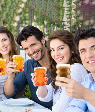 Set van 4 Vintage Geribbelde Glazen Bekers met Rietjes – Esthetische Drinkglazen voor Koffie, Sap en Cocktails